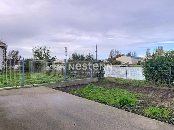 Maison à vendre à Saint Gilles Croix de Vie avec vue sur plan d'eau
