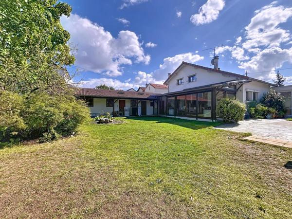 Maison sur grande parcelle avec potentiel