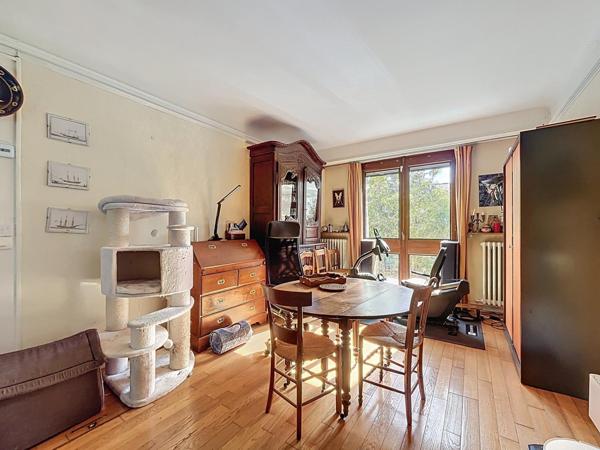 Maison sur grande parcelle avec potentiel