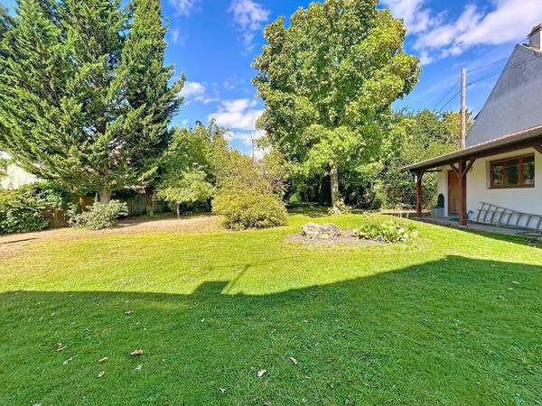 Maison sur grande parcelle avec potentiel