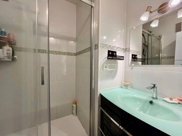 T3 lumineux, proche gare et commodités à VICHY