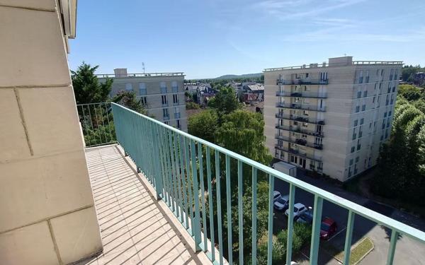Appartement à louer    3 pièces •  Compiègne