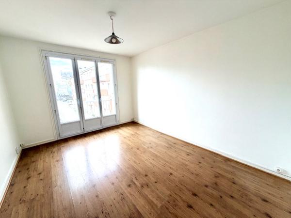 Angers (49000) Appartement T3, 2 chambres avec balcon