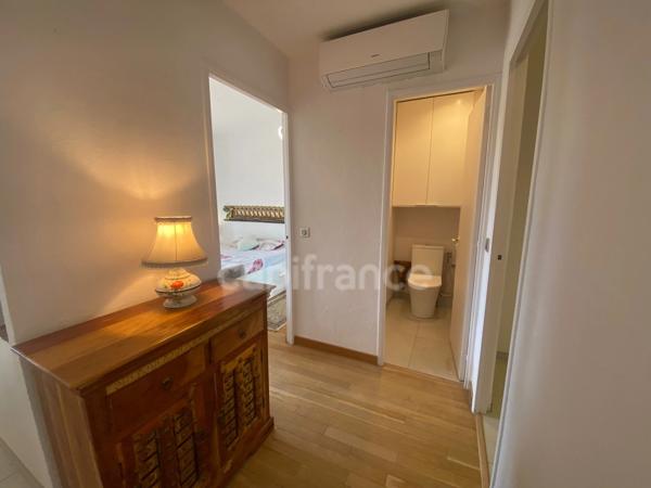 Appartement à vendre 2 pièces HYERES (83) - Port de Hyères - Parking - Terrasses - Cave