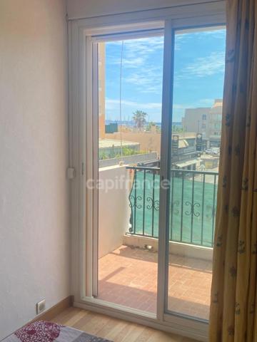 Appartement à vendre 2 pièces HYERES (83) - Port de Hyères - Parking - Terrasses - Cave
