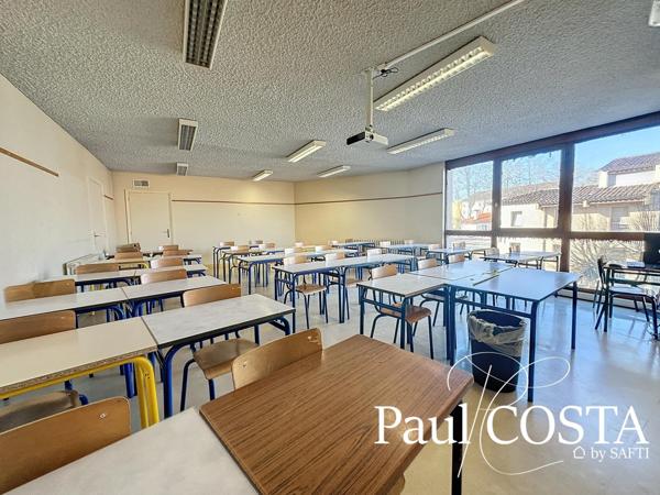 Rare,  immeuble de 715 m2 au centre ville ( idéal investisseurs appartements ou bureaux )