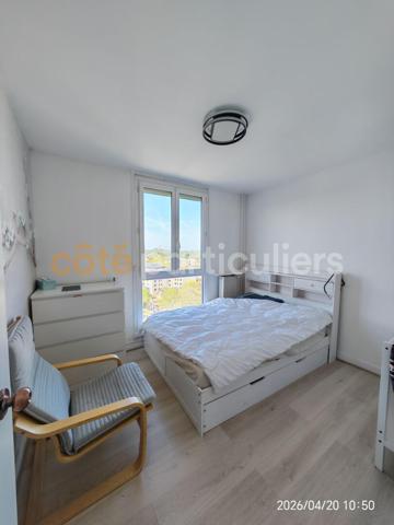 Vente
                Appartement81,43 m² - 4 Pièces -
                    BOISSY SAINT LEGER (94470)