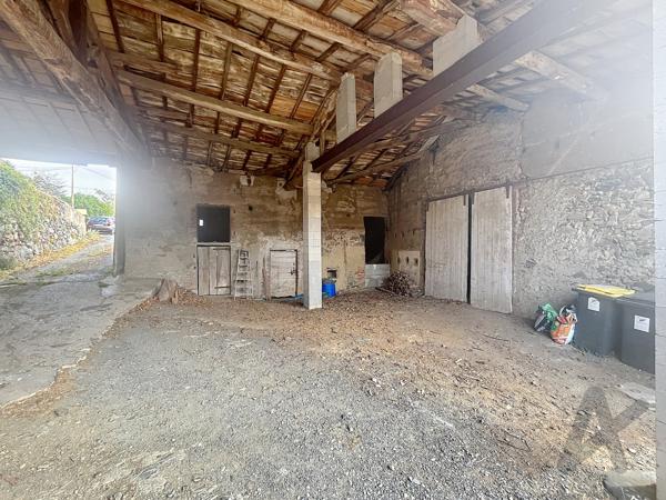Grange avec jardin