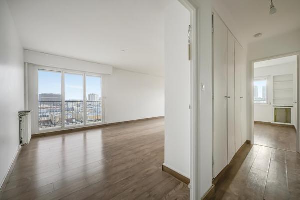 VUE PANORAMIQUE SUR PARIS, BALCON 25 M², PISCINES