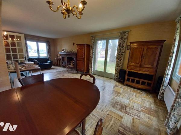 Maison familiale à fort potentiel – 1 105 m² de terrain