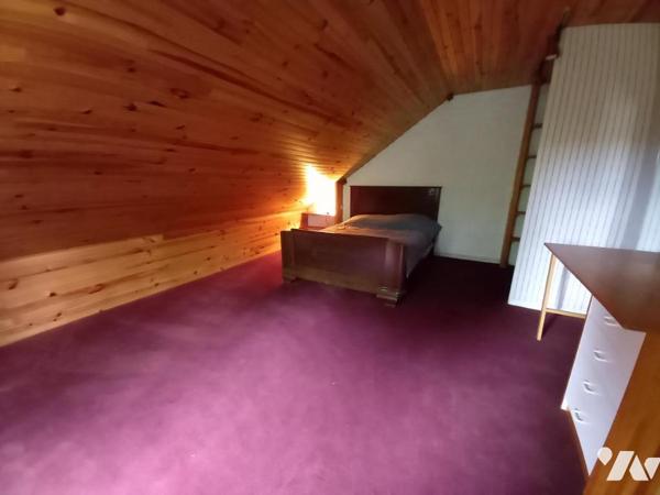 Maison familiale à fort potentiel – 1 105 m² de terrain