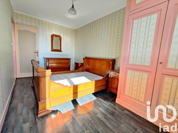 Appartement 4 pièces de 75 m² à Saint-Pierre-des-Corps (37700)