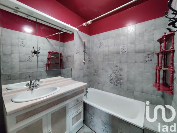 Appartement 4 pièces de 75 m² à Saint-Pierre-des-Corps (37700)