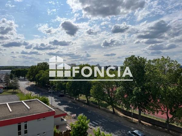 À vendre Appartement 4 pièces 90.6 m² - Châtellerault 86100