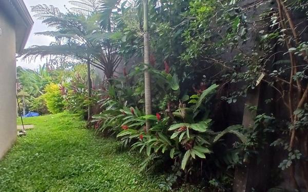 Maison à vendre    6 pièces • 255 m2 Le Tampon