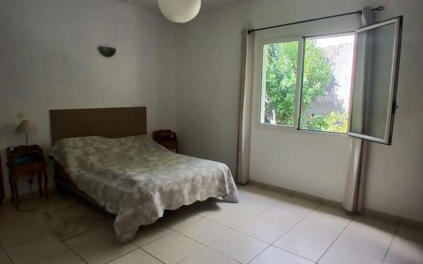 Maison à vendre    6 pièces • 255 m2 Le Tampon