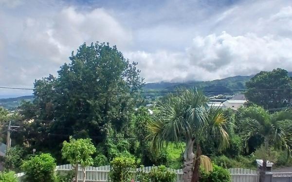 Maison à vendre    6 pièces • 255 m2 Le Tampon