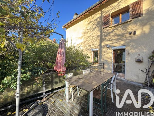 Maison à vendre 4 pièces 141 m² Saint-Étienne-des-Oullières
