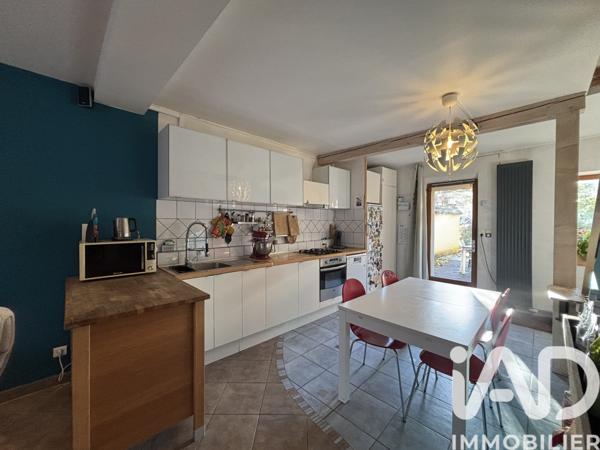 Maison à vendre 4 pièces 141 m² Saint-Étienne-des-Oullières