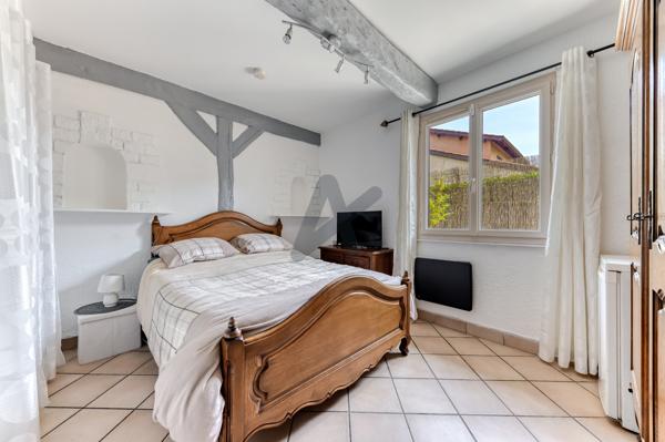 VERNAISON DOMAINE DES CÈDRES Maison familiale de caractère de 160 m2 avec piscine intérieure