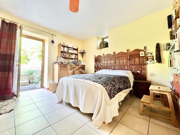 Propriété de 243 m² habitables, avec garage, terrain