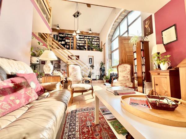 Propriété de 243 m² habitables, avec garage, terrain