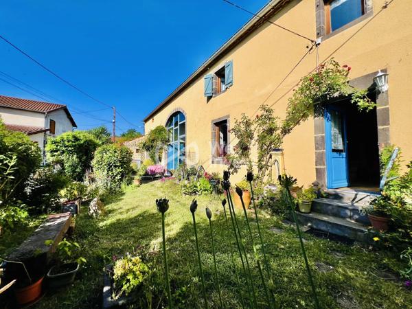 Propriété de 243 m² habitables, avec garage, terrain