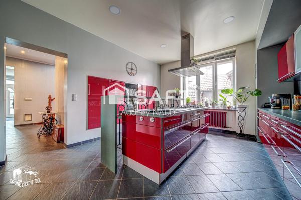 Maison de caractère de 275 m²