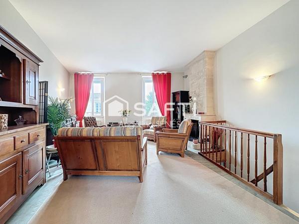 Maison de ville avec T2 indépendant – Centre de Blaye