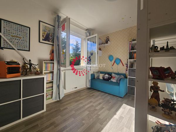 Maison 4 chambres sur terrain de 467m²