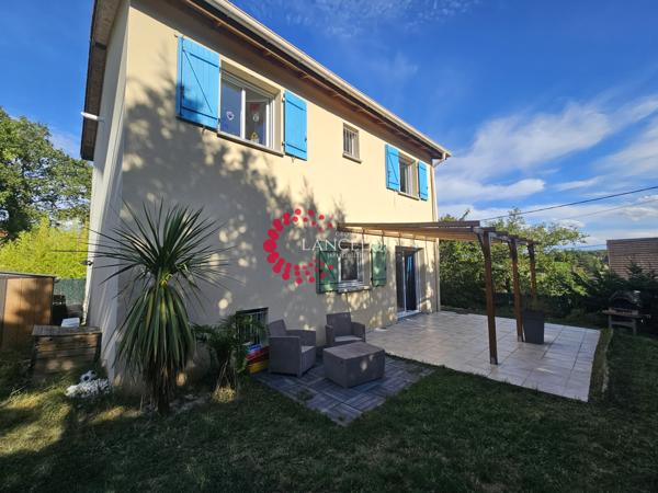 Maison 4 chambres sur terrain de 467m²