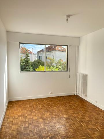 Joli 3 PIECES 63.72m2 avec balcon et parking - St Maur Créteil