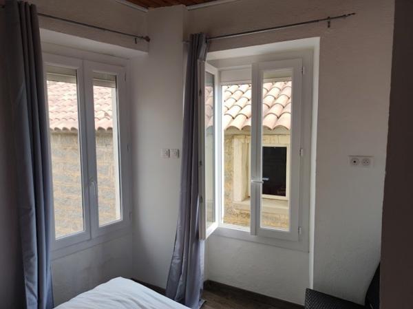 MAISON DE VILLAGE "AUTHENTIQUE" AU COEUR DU TARAVO