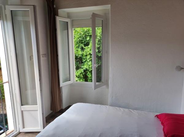 MAISON DE VILLAGE "AUTHENTIQUE" AU COEUR DU TARAVO