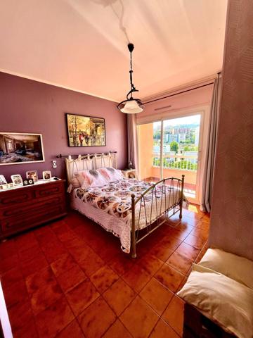 superbe T4 de 117m2 avec vue panoramique sur la mer