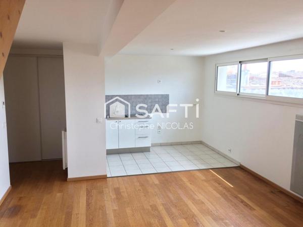 Superbe duplex 2 ch. avec parking Quartier Chartrons