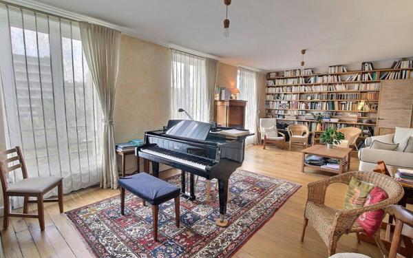 Maison à vendre    9 pièces •  Vincennes