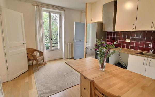 Maison à vendre    9 pièces •  Vincennes