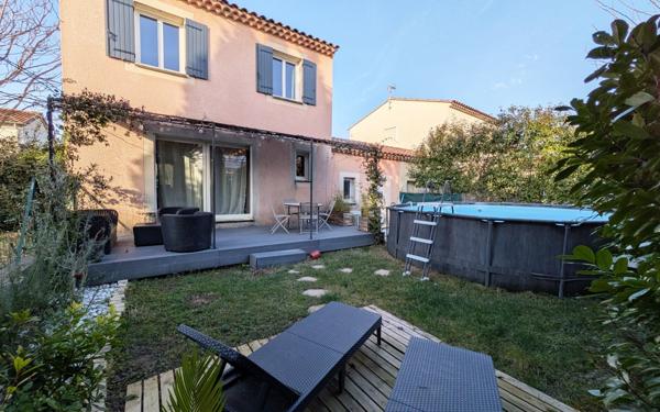 Maison à vendre    4 pièces •  Entraigues-sur-la-Sorgue
