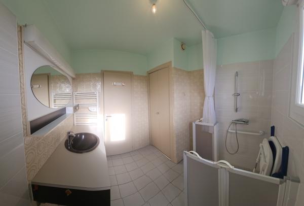 Quintin (22800) Maison individuelle 4 chambres avec vie de plain-pied, jardin clos expo Sud et sous-sol complet, proche centr