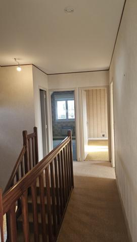 Quintin (22800) Maison individuelle 4 chambres avec vie de plain-pied, jardin clos expo Sud et sous-sol complet, proche centr