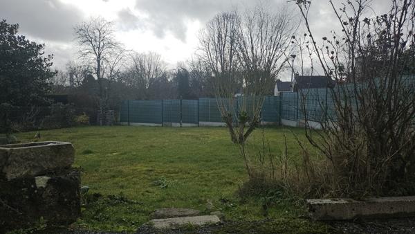 Quintin (22800) Maison individuelle 4 chambres avec vie de plain-pied, jardin clos expo Sud et sous-sol complet, proche centr