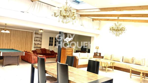 MAISON À VENDRE DE 10 PIÈCES DE 230,00 M²