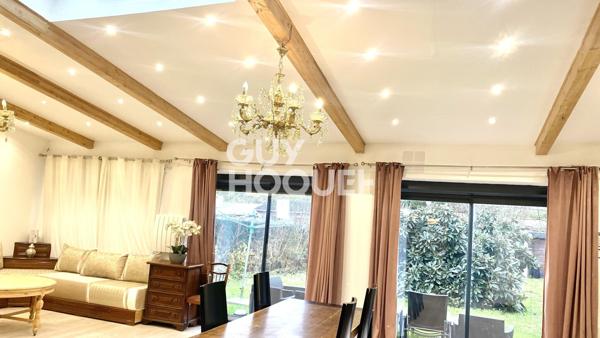 MAISON À VENDRE DE 10 PIÈCES DE 230,00 M²