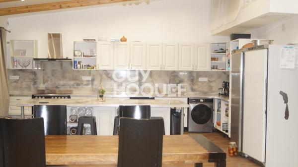 MAISON À VENDRE DE 10 PIÈCES DE 230,00 M²