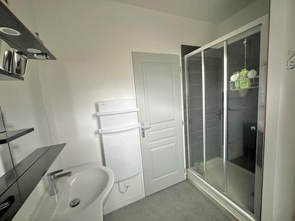 Appartement 5 pièces 100m² - SAVONNIERES - Réf 7295