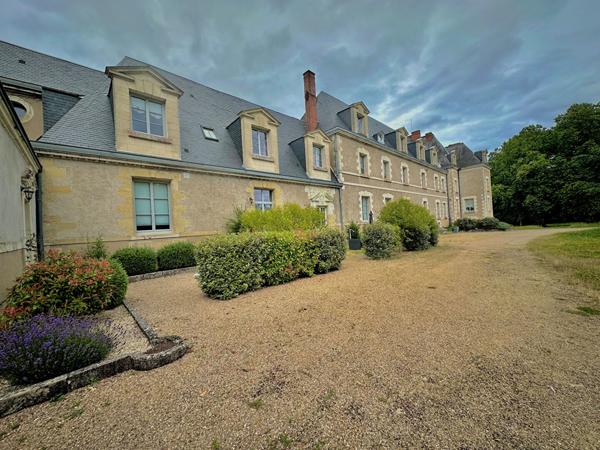 Appartement 5 pièces 100m² - SAVONNIERES - Réf 7295