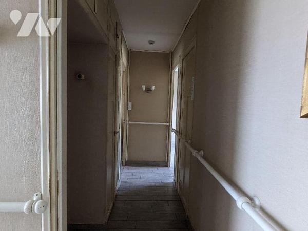 EXCLUSIVITÉ - LES HERBIERS - Idéalement situé en centre-ville et à proximité immédiate de la fu...