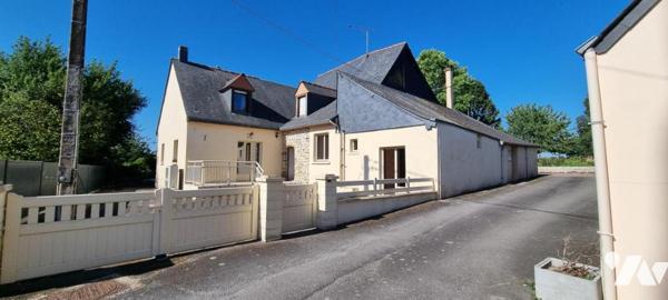 RANNEE - sortie ville LA GUERCHE - Maison avec garages et terrain