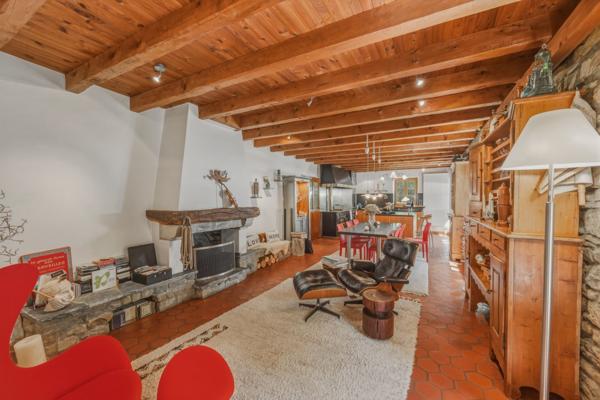 Vente Maison de luxe Cranves-Sales 9 Pièces 394 m²